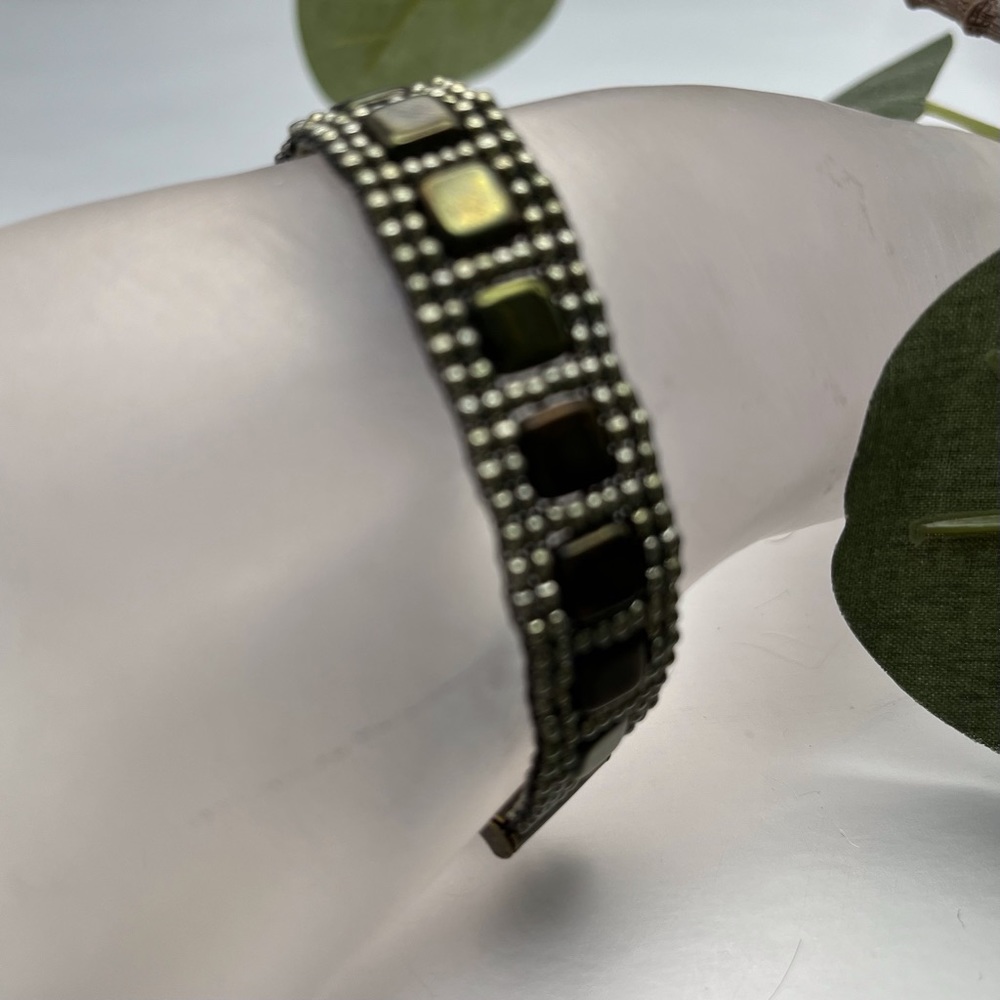 NEW Hand Crafted Olive Bracelet